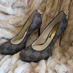 CLOSET CLEANOUT  Michael Kors Brown Women's Heels
